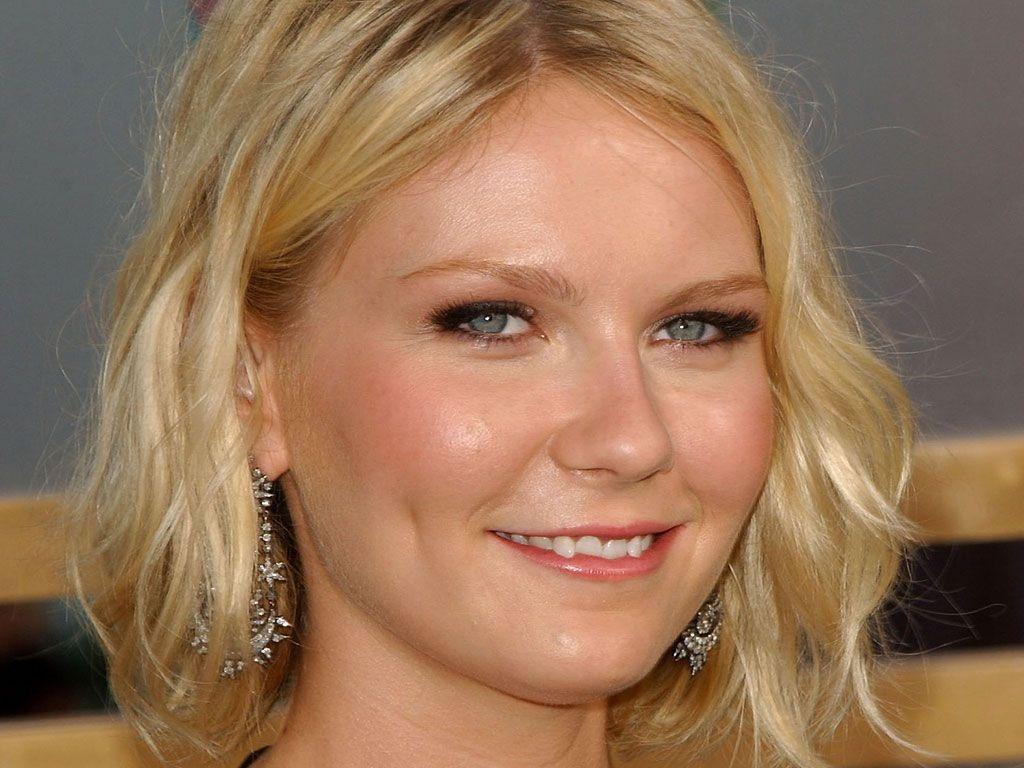 Top 20 de celebridades con mala dentadura Kirsten Dunst