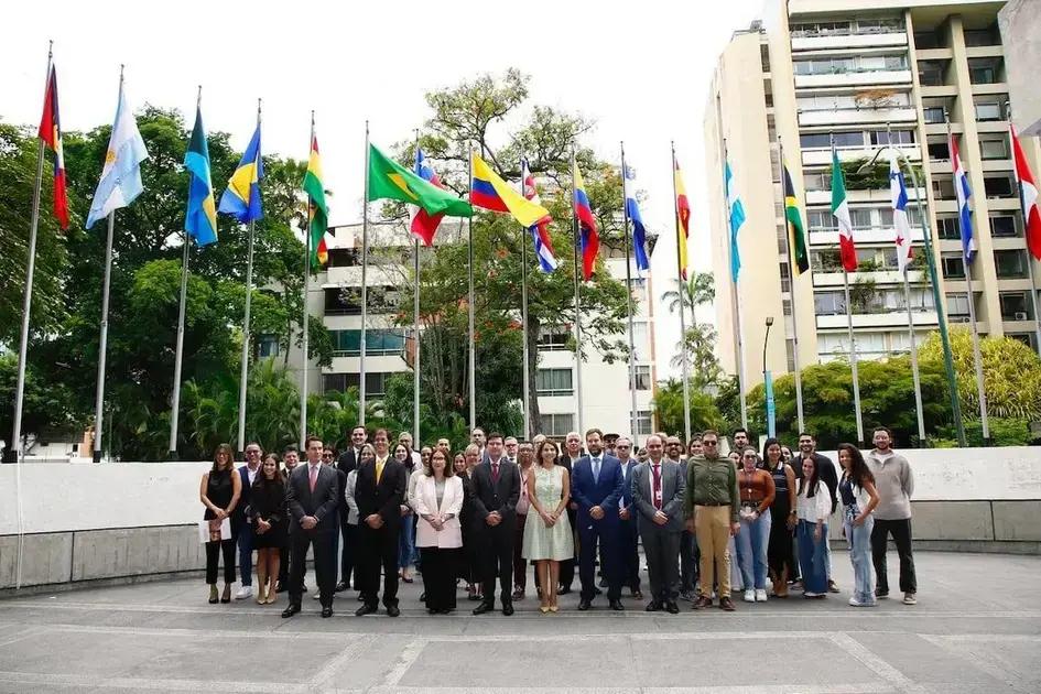 Antigua y Barbuda se une como nuevo accionista del CAF