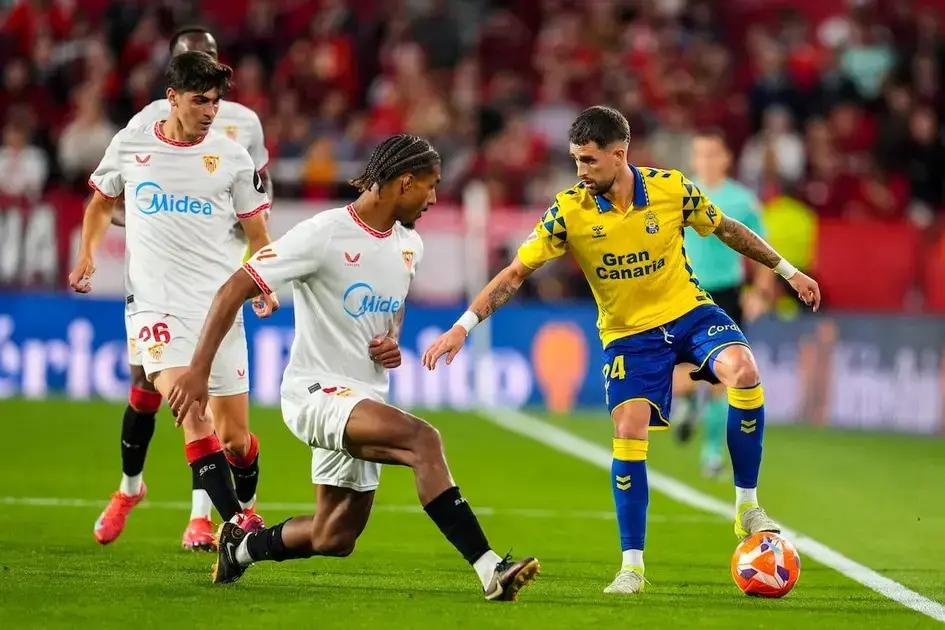 El Sevilla asegura su salvación mientras Las Palmas enfrenta el descenso