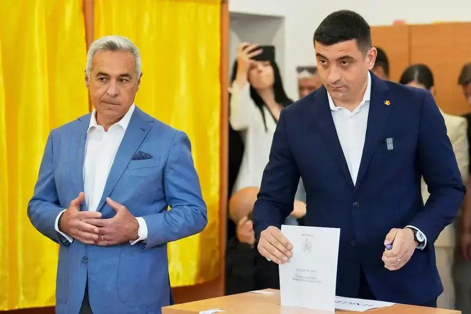 George Simion triunfa en la primera vuelta de elecciones en Rumania