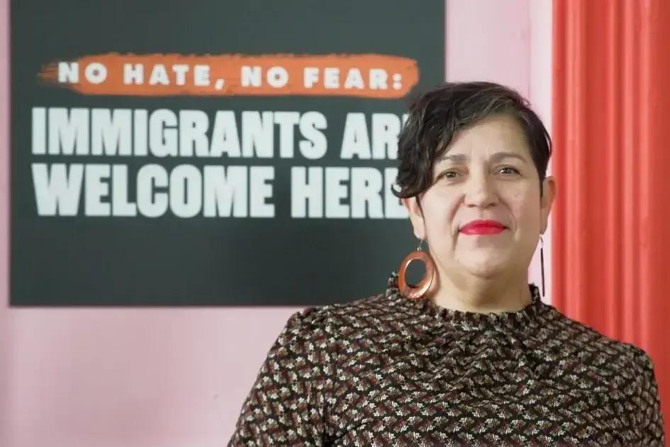 Lorena Kourousias: sanando traumas de la migración en madres latinas