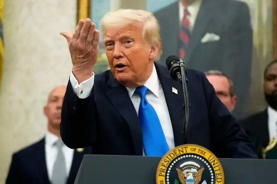 Trump cuestiona diagnóstico de cáncer de próstata de Biden y su transparencia