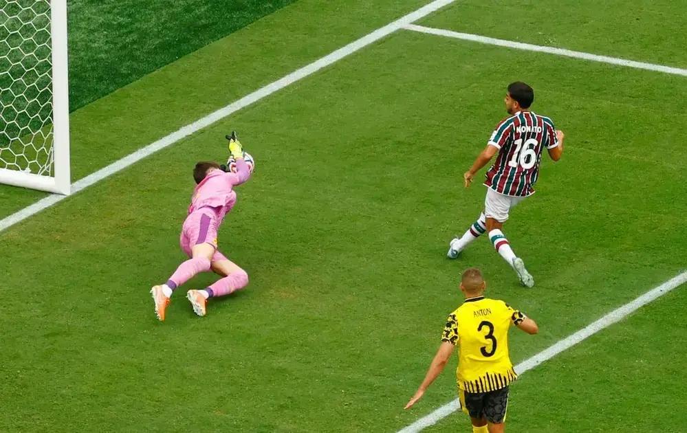 El Fluminense se enfrenta al Dortmund sin aprovechar su superioridad