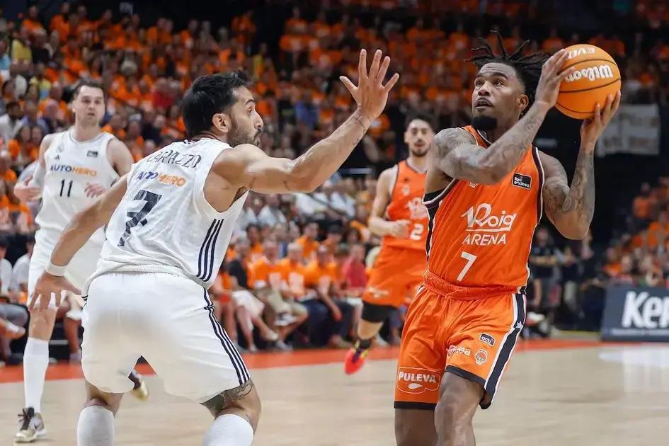 Real Madrid busca la victoria ante Valencia Basket en la final de la ACB