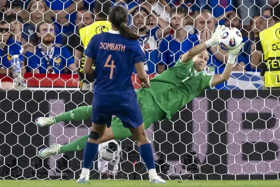Ann-Katrin Berger, la heroína alemana que superó dos cánceres e impactou na Eurocopa 2025