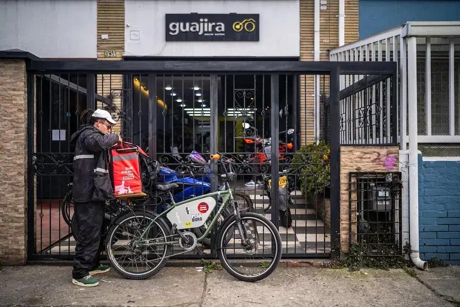 Bicicletas eléctricas en Bogotá: Revolucionando la movilidad de los repartidores