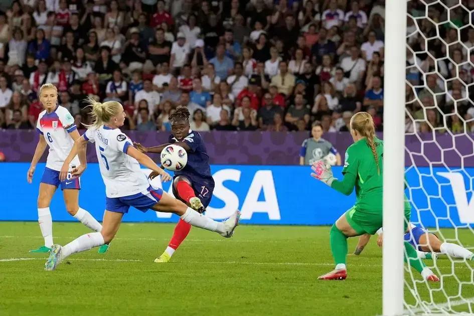Francia busca eliminar a Alemania por un lugar en semifinales de Eurocopa