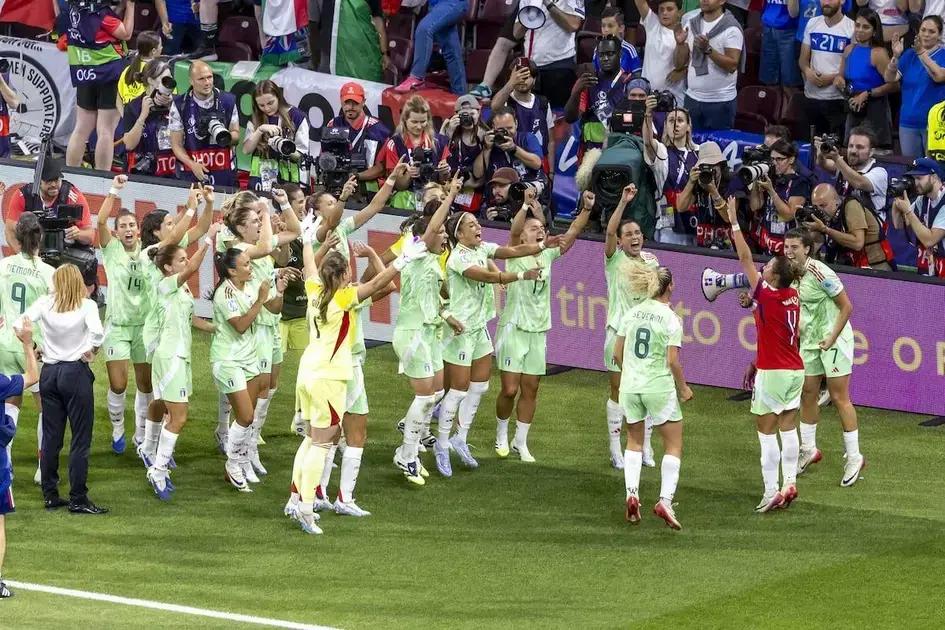 Italia vuelve a una semifinal de la Eurocopa Femenina 28 años después