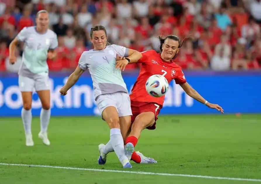 La increíble historia de Tuva Hansen y su lucha en la Eurocopa 2025
