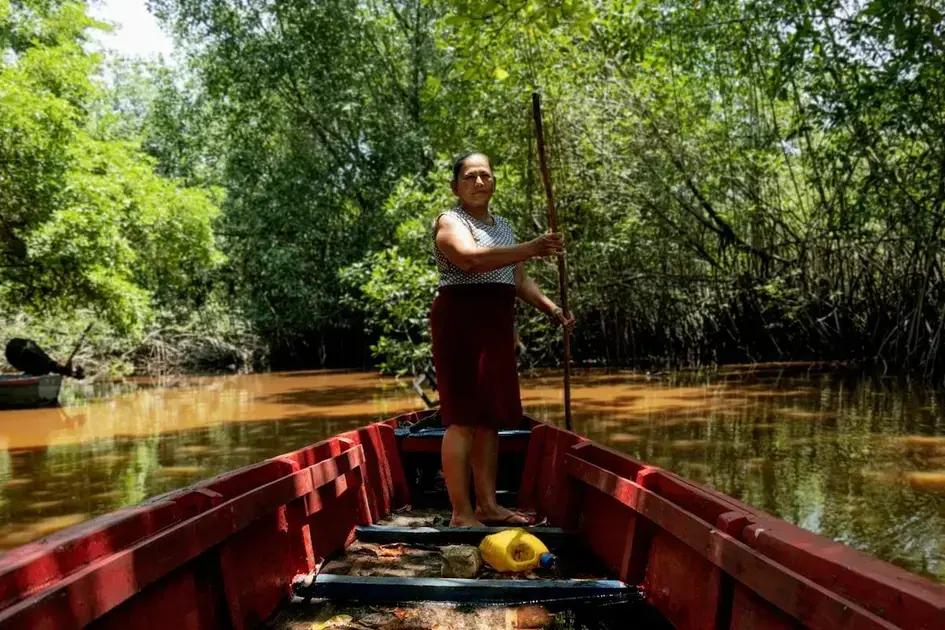 Mujeres lideran el camino a la restauración del canal en Guatemala