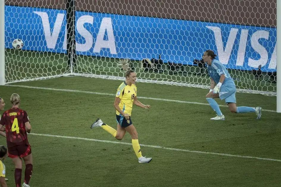 Suecia desarma a Alemania y se queda con el trono del grupo C