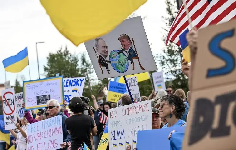 Protestas y expectativas en Anchorage ante la cumbre entre Trump y Putin