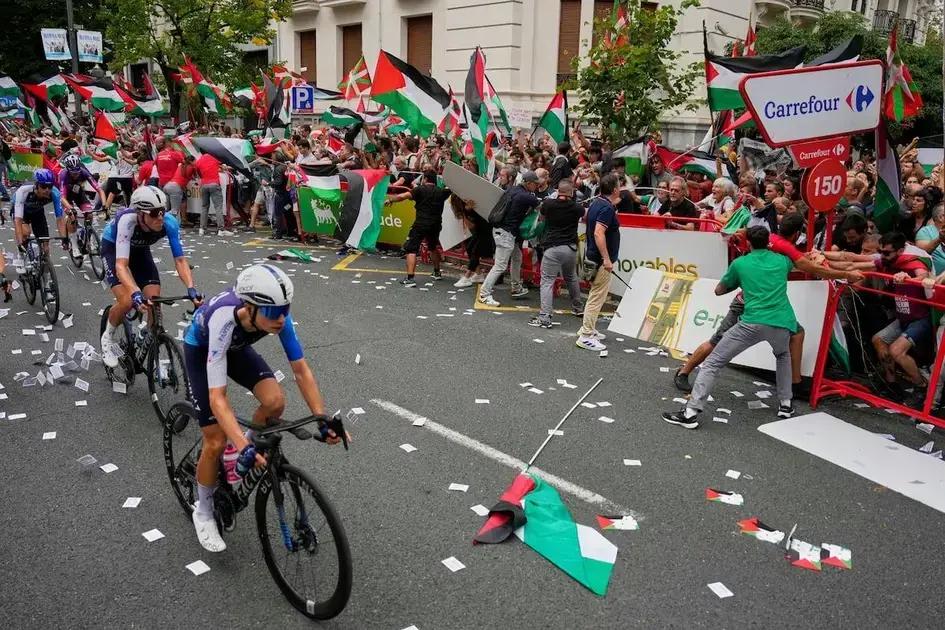 ¿Puede el Israel Premier-Tech ser expulsado de la Vuelta?