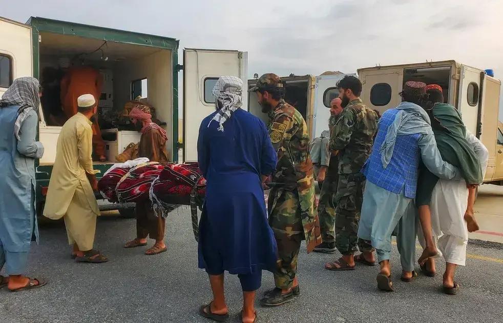 Terremoto en Afganistán deja cientos de fallecidos y miles de heridos